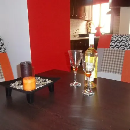 Apartment Amazing Center Flat 8 Red *